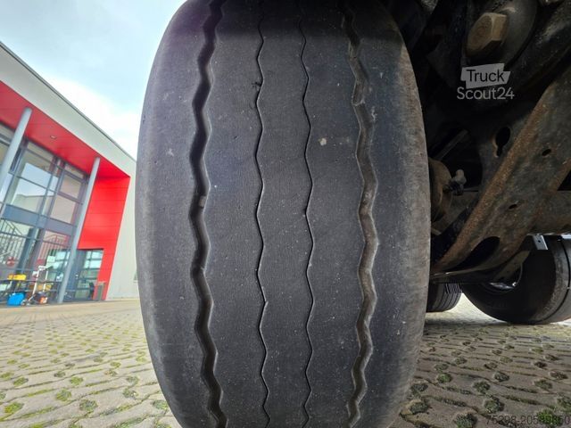 Полуприцеп с рабочей платформой BERGER SAPL 24 / 4.290 kg