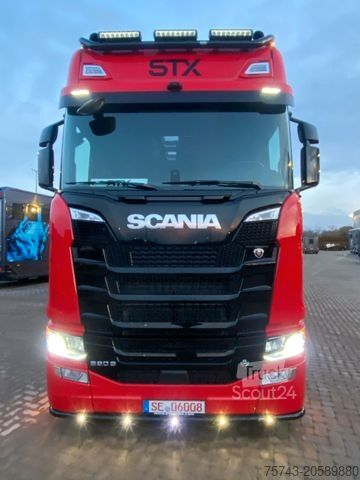 Rulotă/autocaravană SCANIA S 590 STX MOTORHOME