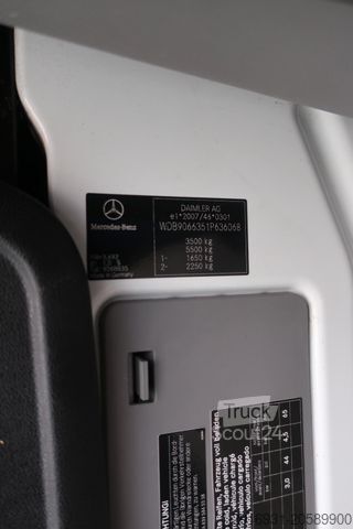 Hög tak skåpbil MERCEDES-BENZ Sprinter II Kasten 319 CDI/Maxi/ 1 Hand/FN: 179