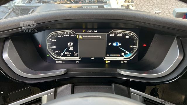 Cap tractor standard DAF XG+ 530 FT