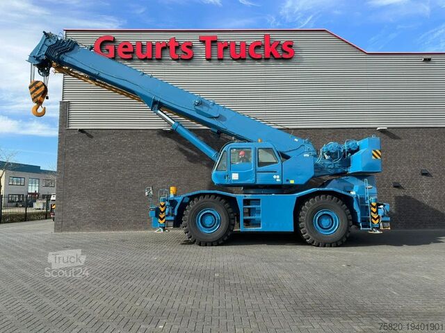 Grua todo-o-terreno Tadano GR-700E-1-00211 + JIB ROUGH TERRAIN CRANE/RT CRANE