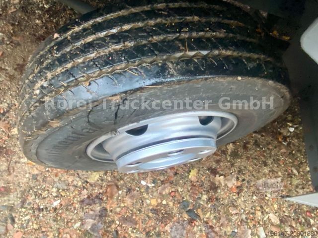 Skapbil MERCEDES-BENZ 1218 Atego E5, Automatik,Blattfeder,LBW 1.5to