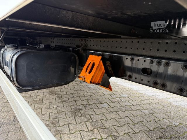 Autocamion cu caroserie tip cutie MAN 12.220 E6, Diff.-Sperre,Klima,  1,5to