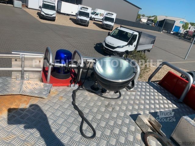 Camião de caixa fechada MERCEDES-BENZ 917 AF