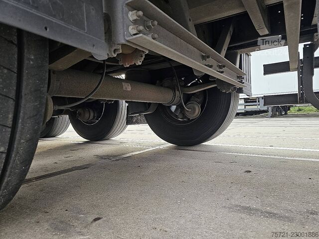  SCHMITZ SCB*S3T MOT 2/27 | 3 AXLES | SLIDING ROOF