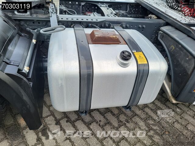 Volumetrekker Mercedes Actros 1845 Actros 4X2 GigaSpace Mega 2xTanks 8...