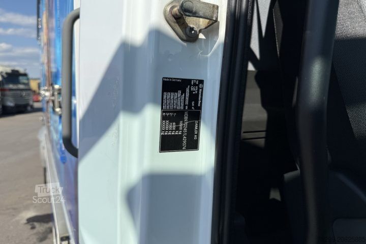 Camion frigorifique Mercedes-Benz Atego 1022 Kühlkoffer+HB/Swiss-Vehicle