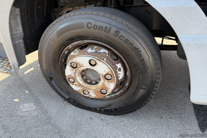 Camion frigorifique Mercedes-Benz Atego 1022 Kühlkoffer+HB/Swiss-Vehicle