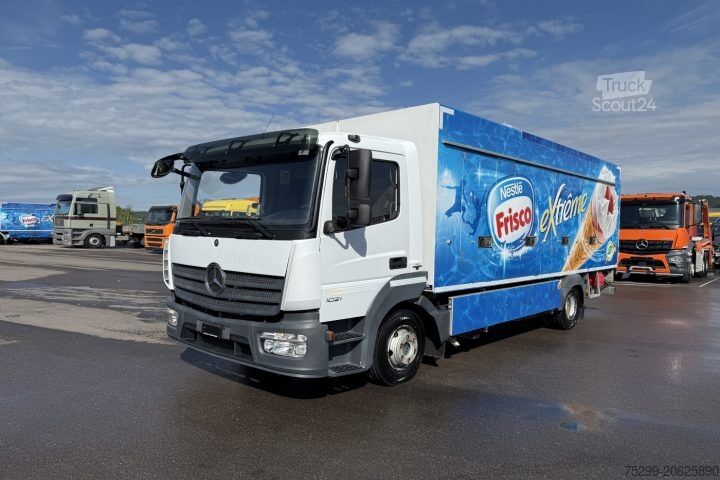 Camion frigorifique Mercedes-Benz Atego 1021 Eiswagen Hebebühne / Swiss-Vehicle