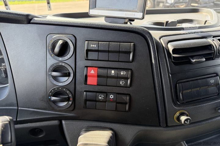 Camion frigorifique Mercedes-Benz Atego 1021 Eiswagen Hebebühne / Swiss-Vehicle