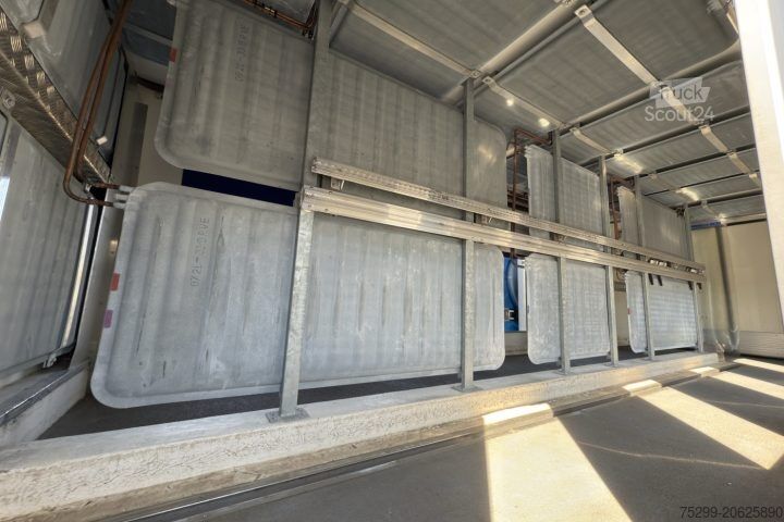 Camion frigorifique Mercedes-Benz Atego 1021 Eiswagen Hebebühne / Swiss-Vehicle