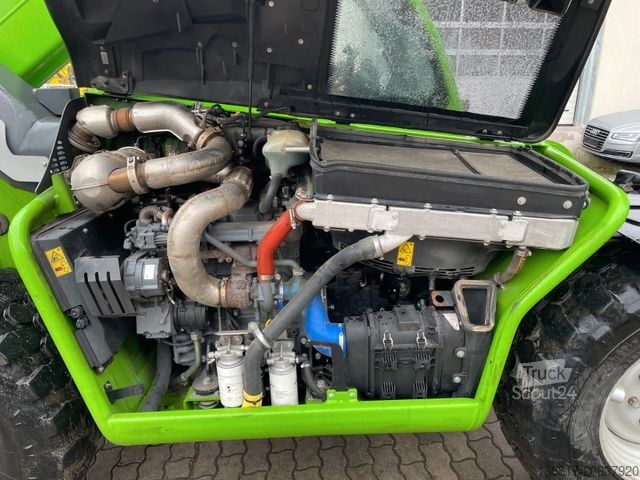 Teleskoparmstapler MERLO TF 42.7-140 Teleskopstapler 7,10m 4,2to >40km/h<