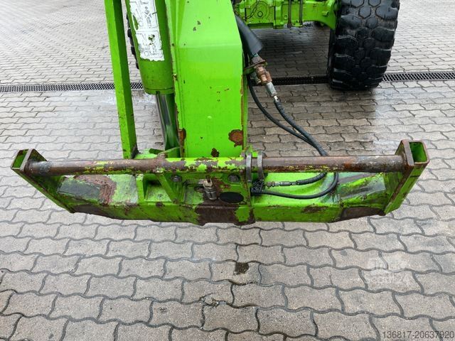 Teleskoparmstapler MERLO TF 42.7-140 Teleskopstapler 7,10m 4,2to >40km/h<