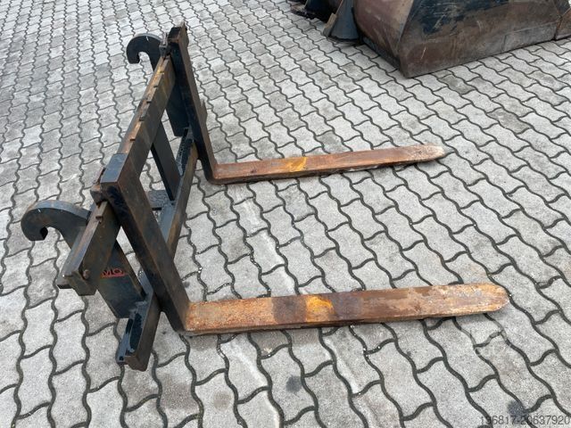 Teleskoparmstapler MERLO TF 42.7-140 Teleskopstapler 7,10m 4,2to >40km/h<