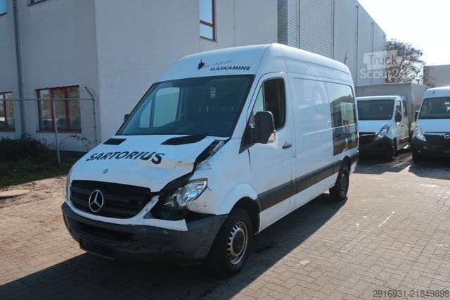 Magas tetős furgon MERCEDES-BENZ Sprinter II Kasten 210 CDI / Nr. 174