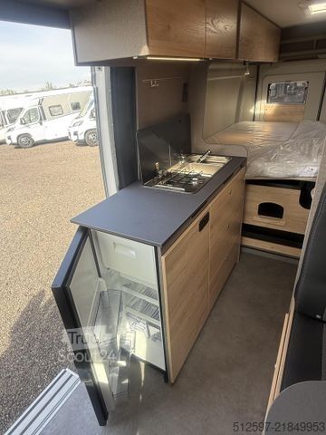 Camper van ROADFANS Hopper 640 Active Rahmenf.,Ausstellf. Heck links