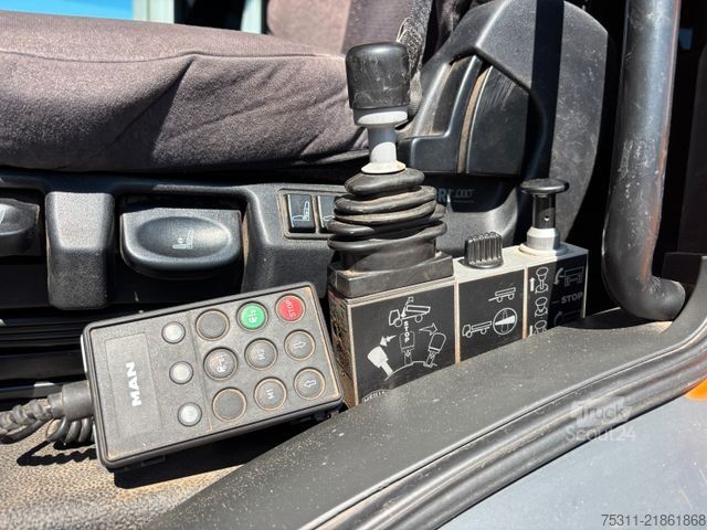 Camión volquete trilateral MAN TGS 26.500 6x6H MEILLER*3S-Kipper*Bordmatik*Navi