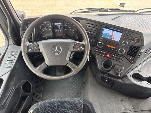 شاحنة قلّابة بذراع تحميل متحرك MERCEDES-BENZ Arocs 3240 8x4 Tridem VDL 25T Abrollkipper*Klima