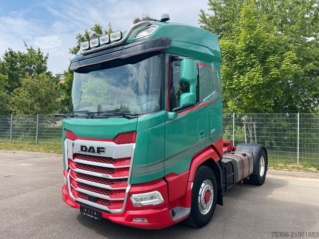 Standardowy ciągnik siodłowy DAF FT XF 530 NGD PXP 4x4