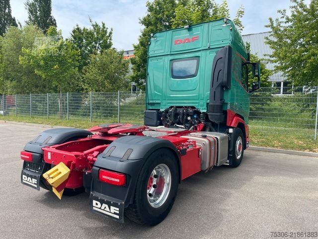 Standardowy ciągnik siodłowy DAF FT XF 530 NGD PXP 4x4