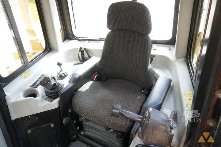 Puskutraktori Caterpillar D6T LGP