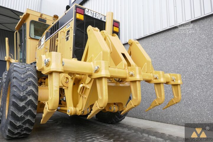 Grader Caterpillar 12H