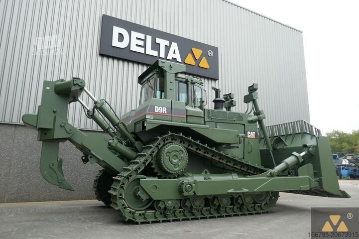 Puskutraktori Caterpillar D9R Ex-army