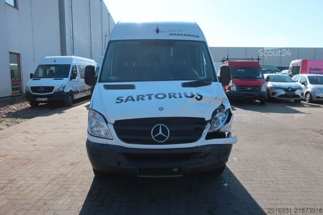 Vans ar augstu jumtu MERCEDES-BENZ Sprinter II Kasten 210 CDI / Nr. 174