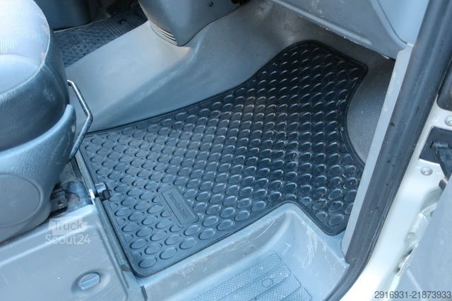 Panelvan MERCEDES-BENZ Vito111 CDI lang/ Werkstatt / SHZ / Klima FN:247