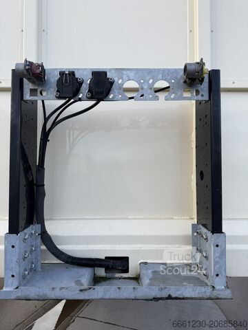 Getränkeauflieger EWERS Schwenkwand Liftachse / Getränke / Öl