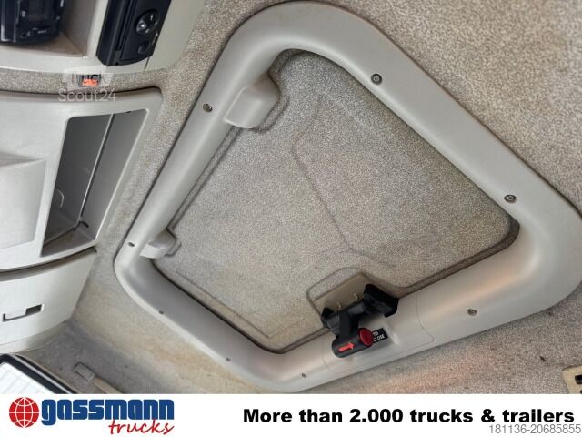 Tippbil skåpbil Iveco EuroCargo ML 80E18 K 4x2