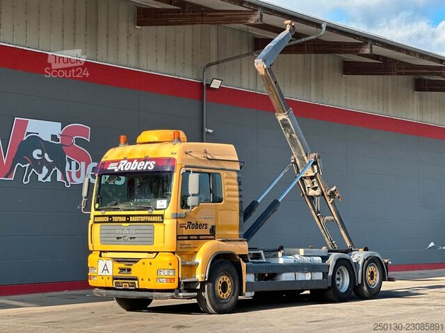 Hákový nosič kontejnerů MAN TGA 26.480 6x2-2 BL VDL S-21 Schubarm AK