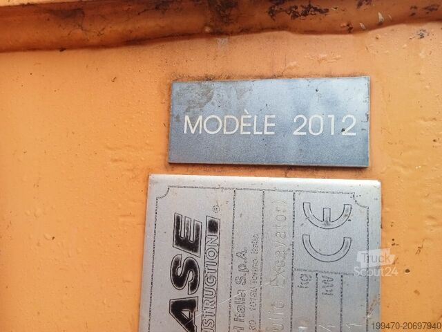 Mobiele graafmachine Case WX95 with 4 excavator buckets and forks