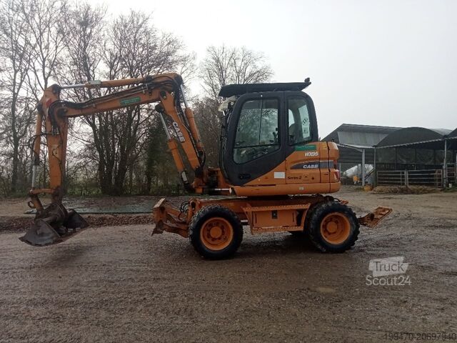 Mobiele graafmachine Case WX95 with 4 excavator buckets and forks