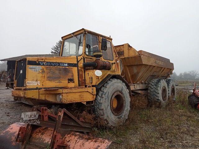 Caminhão basculante articulado Volvo 5350