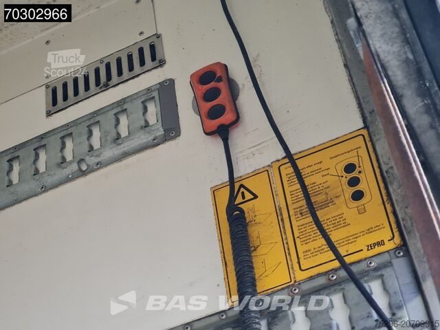 Box body Volvo FM 330 FM 4X2 20tonner 2000kg Ladebordwand Auto...