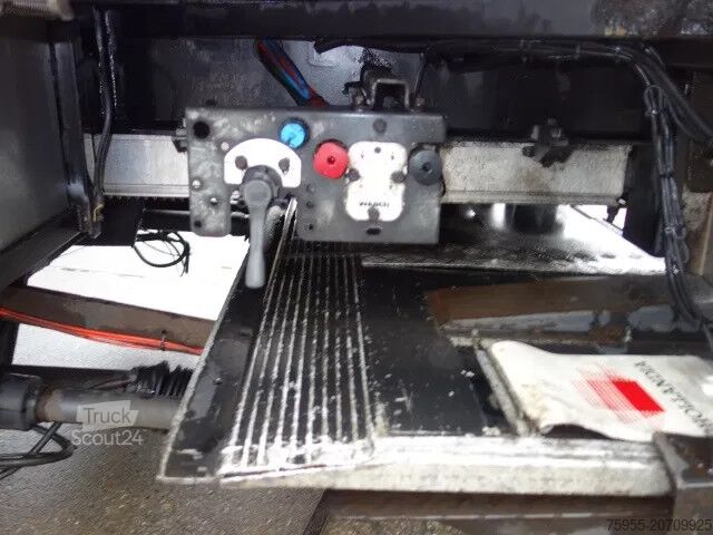 Kühl-/Tiefkühltransport Chereau 3 AXEL,2 ASSENGESTUURD,1 LIFTAS,APK GEKEURD