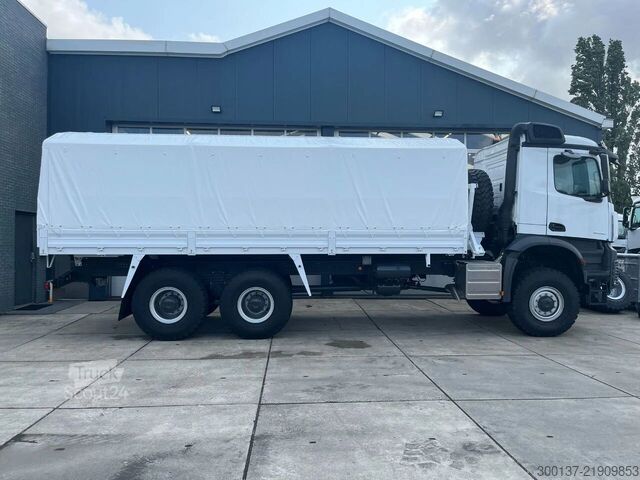 Bâché à rideaux latéraux Mercedes-Benz Arocs 3340 A 6x6 Cargo Truck