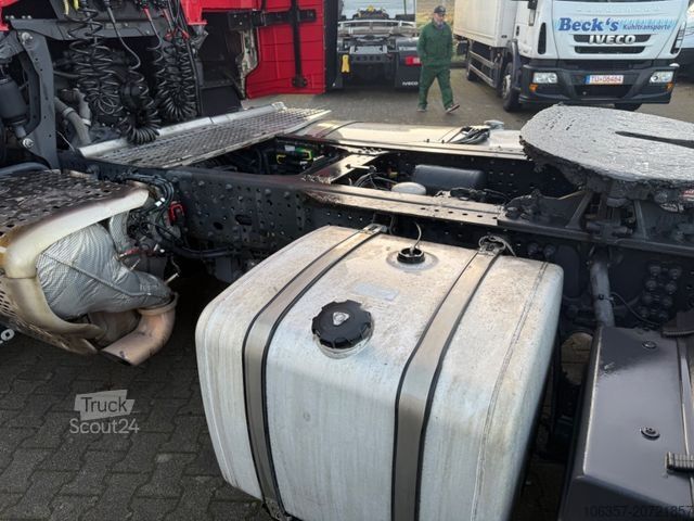 Standard tractor unit IVECO Stralis S-WAY AS440S48T/P Standklima Retarder