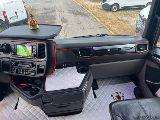 Τυπική μονάδα τράκτορα SCANIA S500 Highline Standklima,Retarder,Vollluft