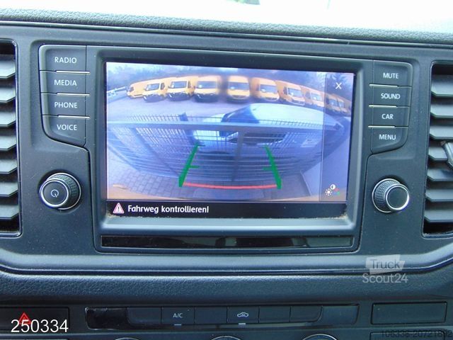 Hög tak skåpbil VOLKSWAGEN CRAFTER 35 2.0 TDI DSG *KLIMA*REGALSYSTEM*KAMERA