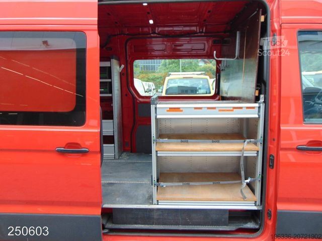Ван с висока покривка VOLKSWAGEN Crafter 2.0 TDI 4Motion AUTOM.-AHK-BOTT-KAMERA
