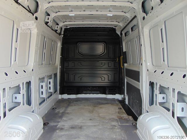 Ван с висока покривка VOLKSWAGEN Crafter 2.0 TDI AHK-KLIMA-NAVI-KAMERA