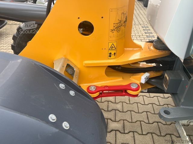 Încărcător pe roți LIEBHERR 506 C Radlader 4x4 Schaufel Schnellwechsler