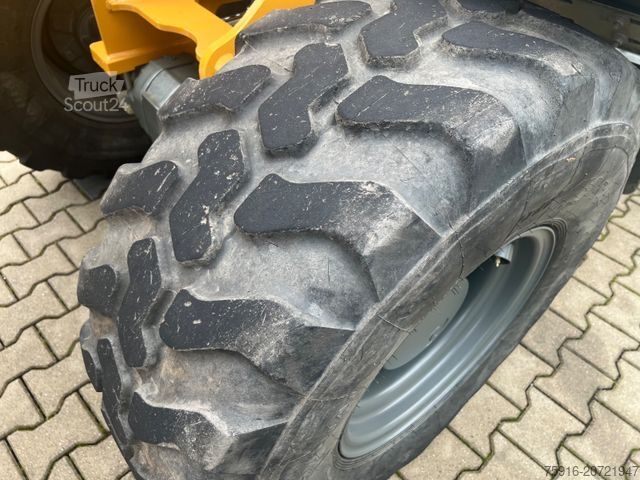 Încărcător pe roți LIEBHERR 506 C Radlader 4x4 Schaufel Schnellwechsler