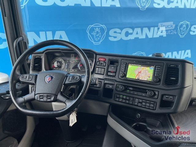 Kamion za prevoz opasnih materija Scania S 560 A4x2NB RETARDER SUPER! HYDRO ADR VECTO 3