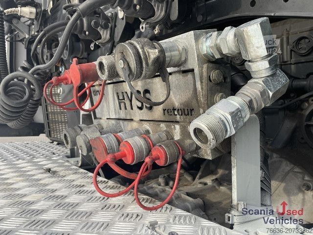 Kamion za prevoz opasnih materija Scania S 560 A4x2NB RETARDER SUPER! HYDRO ADR VECTO 3