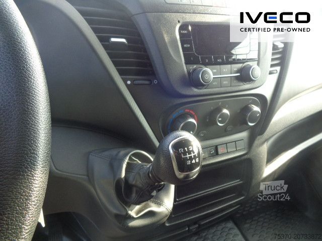 Transporter mit Koffer IVECO DAILY 35C16