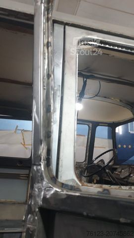 Minibüs MERCEDES-BENZ Vorgänger Sprinter O 319 Samba mit Faltdach AC