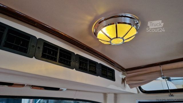 Minibüs MERCEDES-BENZ Vorgänger Sprinter O 319 Samba mit Faltdach AC